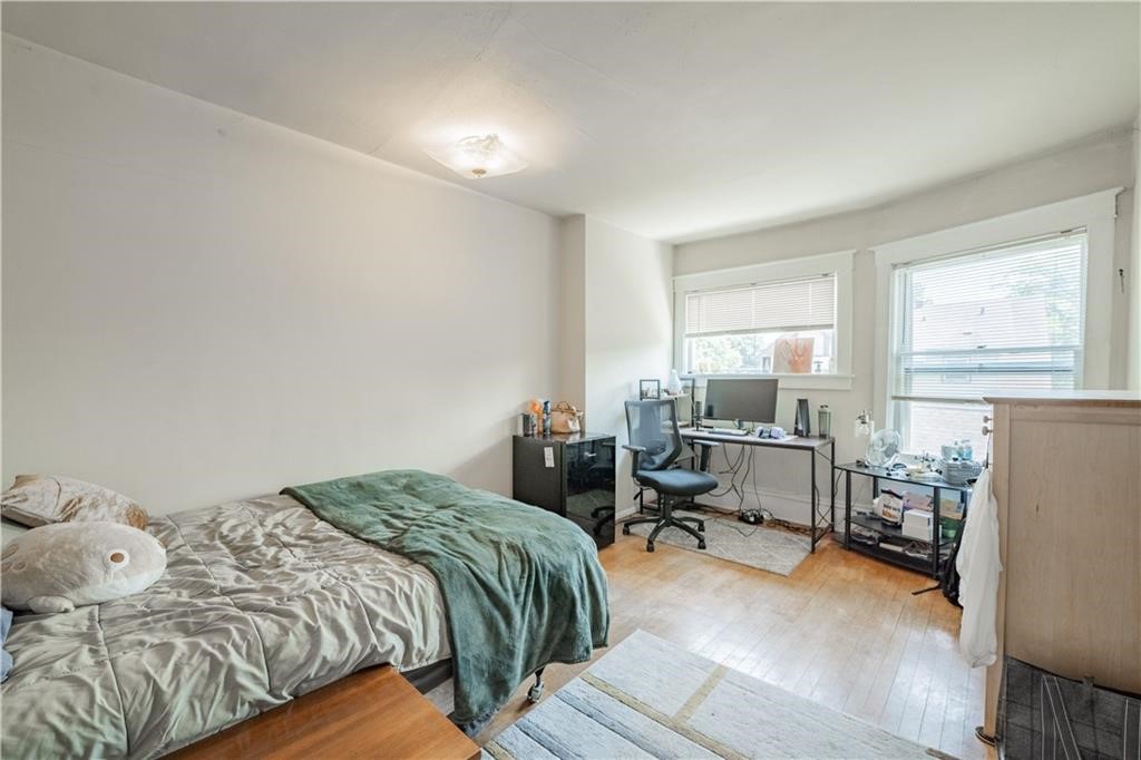 1010 S Farwell Street 1010 Property Photo 22