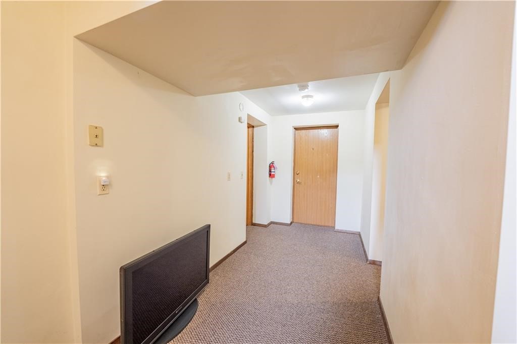 1010 S Farwell Street 1010 Property Photo 28