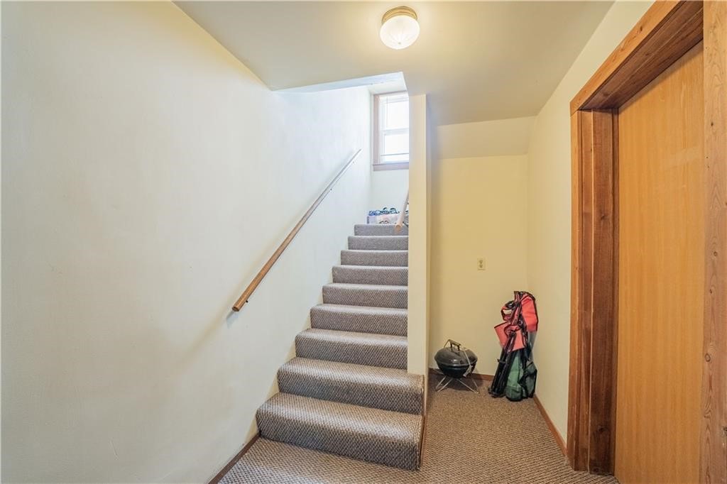 1010 S Farwell Street 1010 Property Photo 40