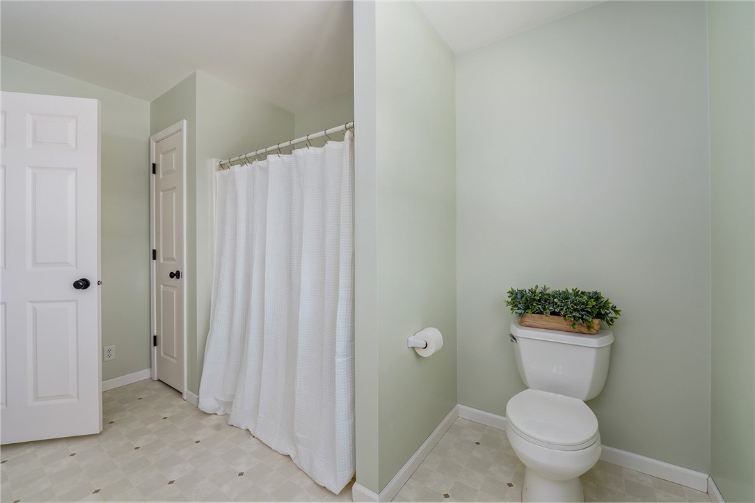 27185 250th Street Property Photo 14