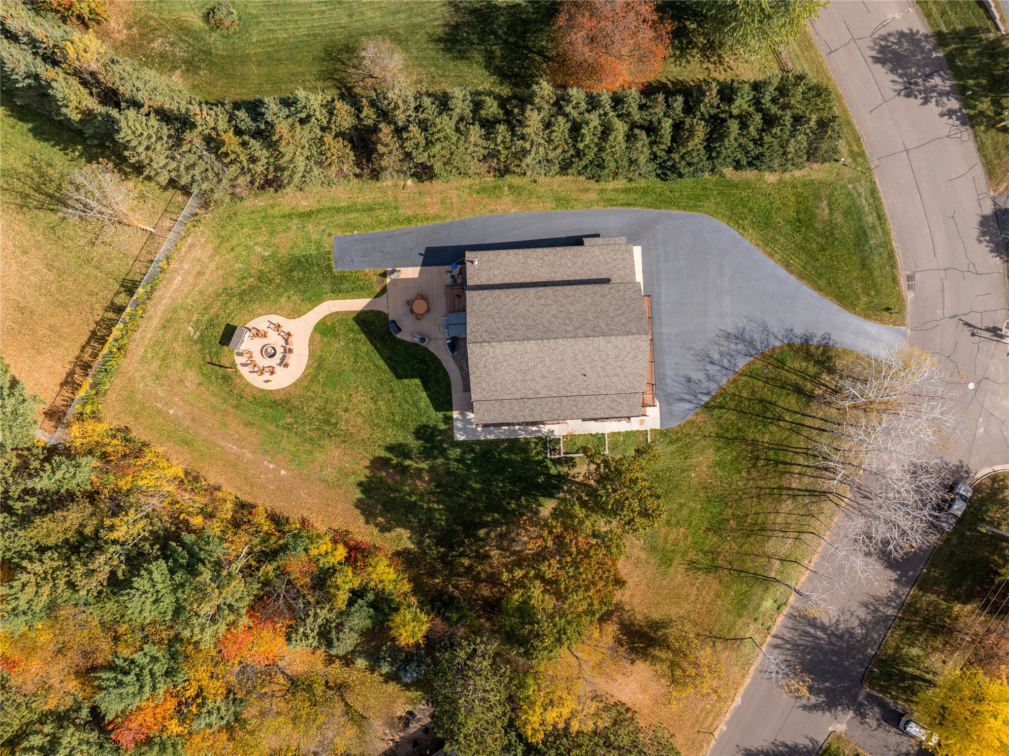 301 E Poplar Avenue Property Photo 45