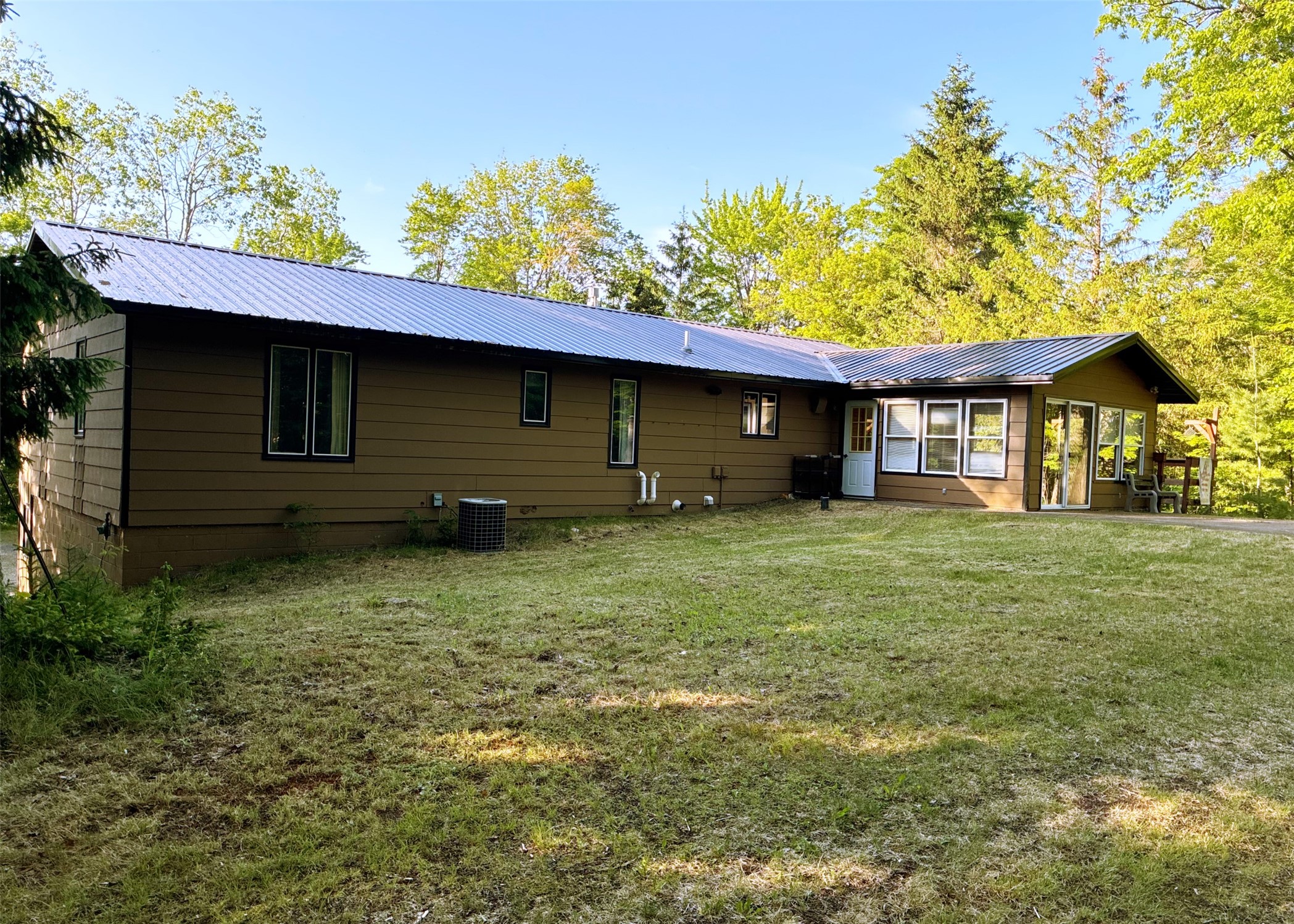 9410 Pine Lake Road Property Photo 3