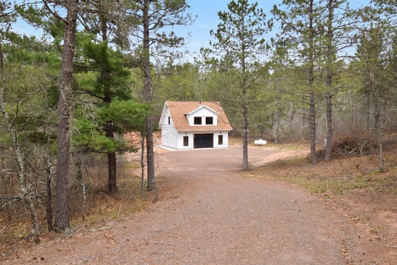 N12395 Eagle View Court Property Photo 48