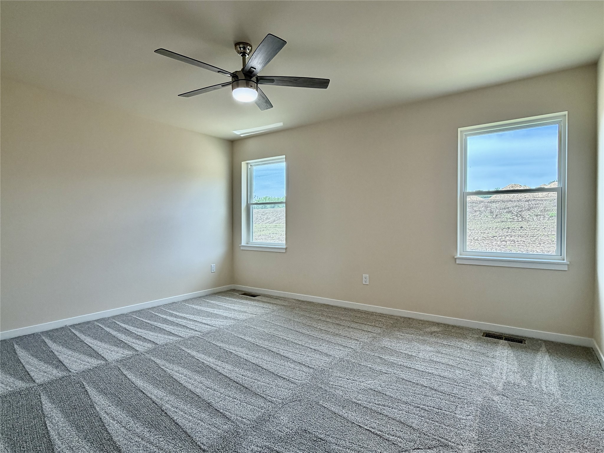 1353 Knapp Street Property Photo 17