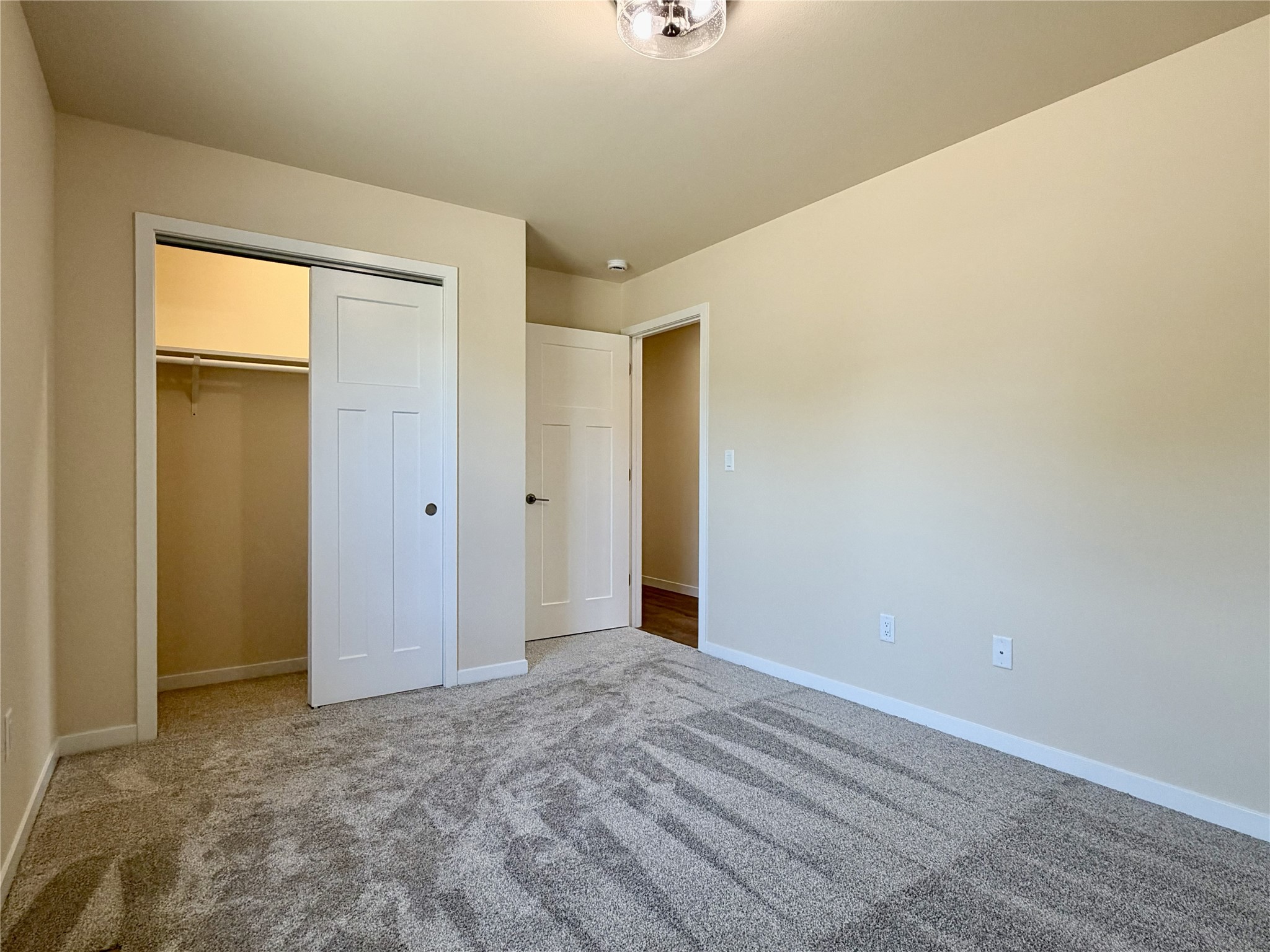 1353 Knapp Street Property Photo 27