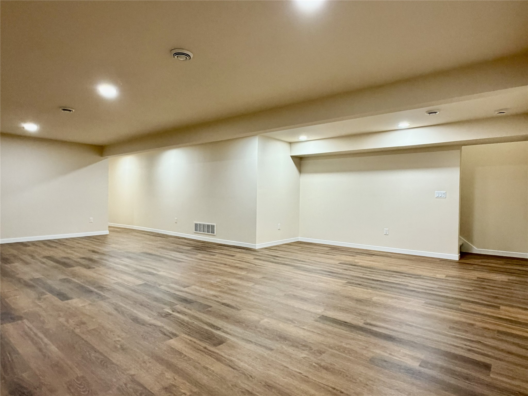 1353 Knapp Street Property Photo 38