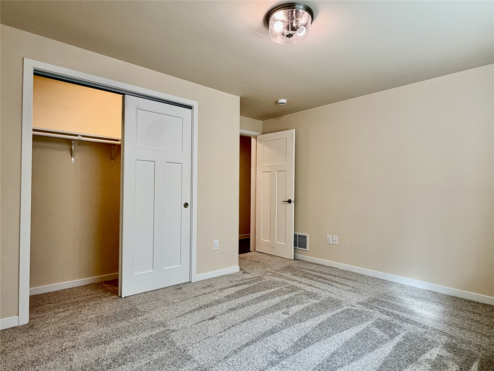 1353 Knapp Street Property Photo 45