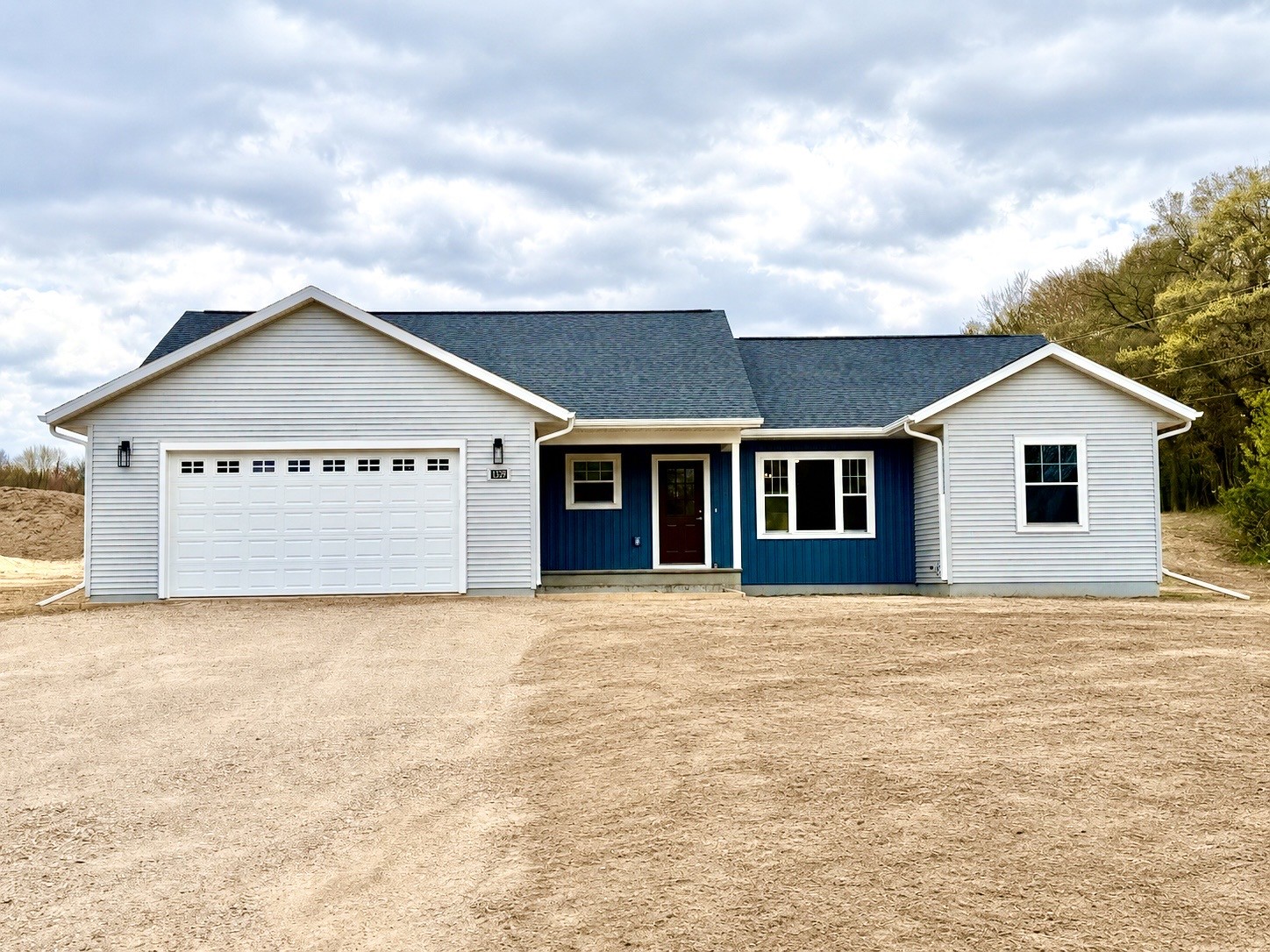 1359 Knapp Street Property Photo 1
