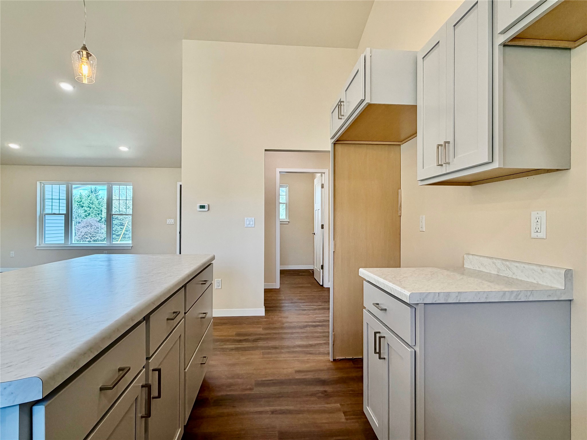 1359 Knapp Street Property Photo 11