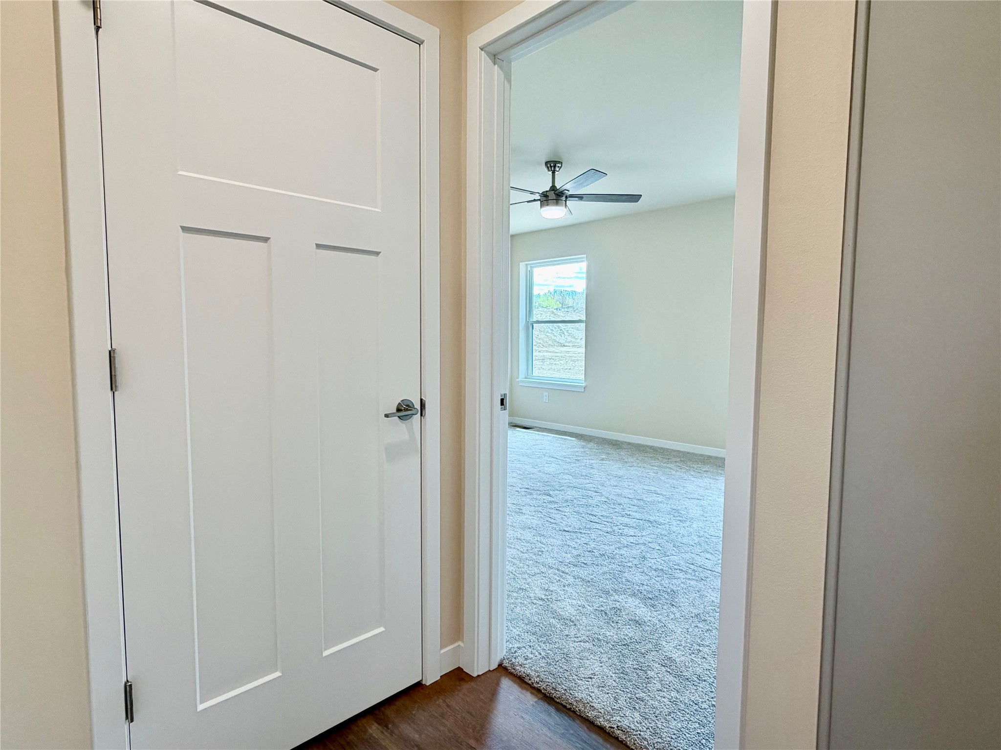 1359 Knapp Street Property Photo 14