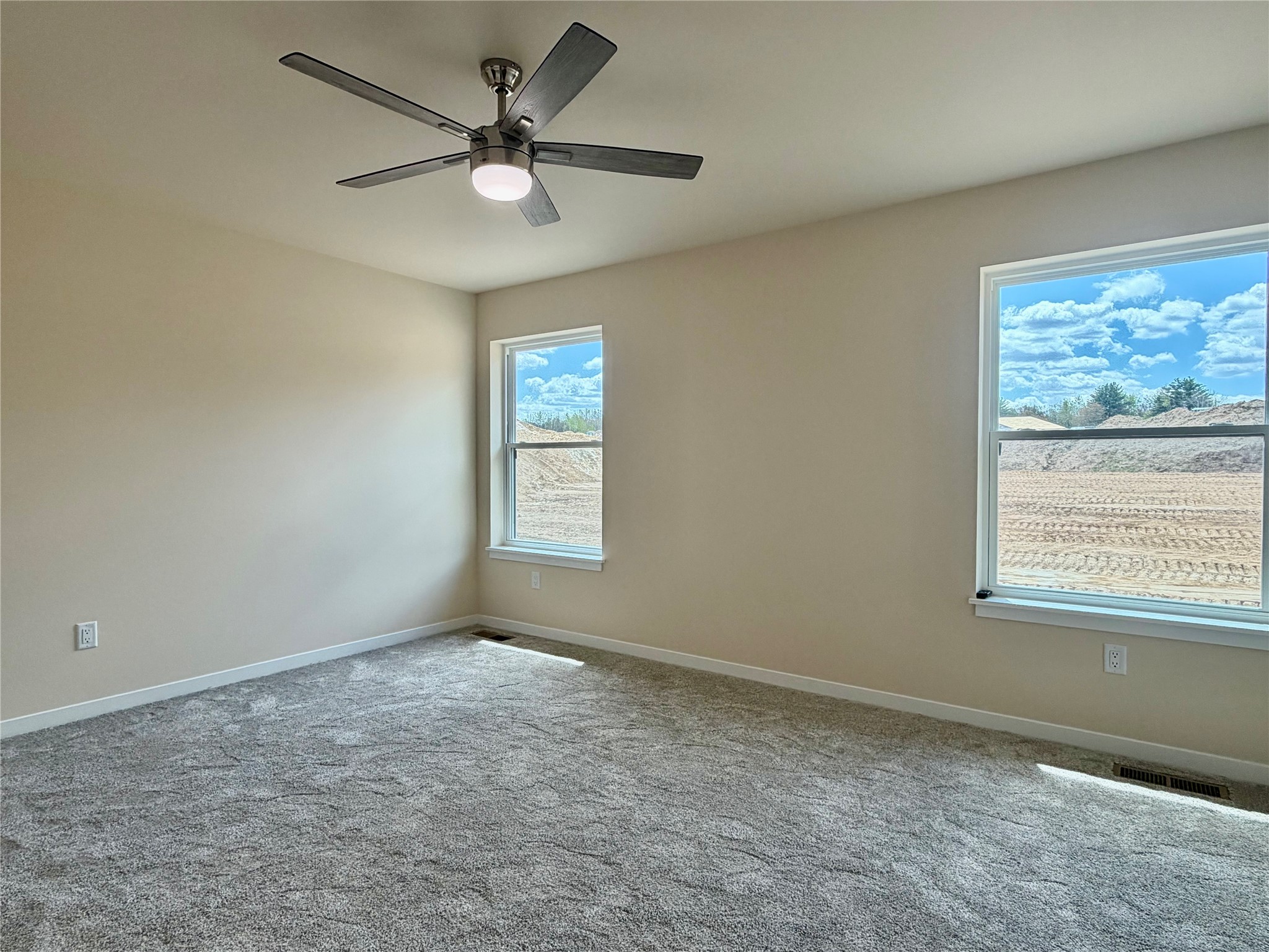 1359 Knapp Street Property Photo 15