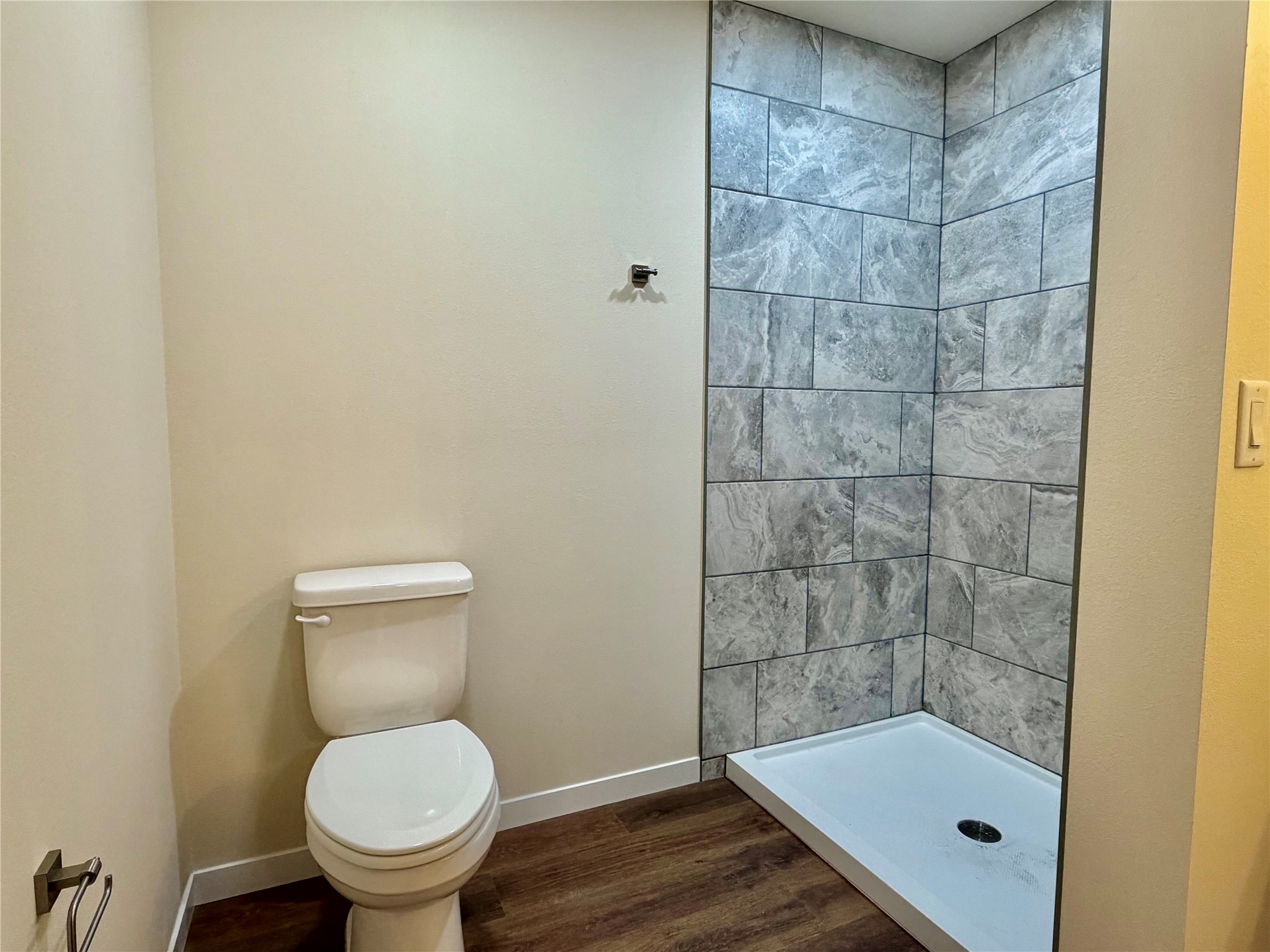 1359 Knapp Street Property Photo 20