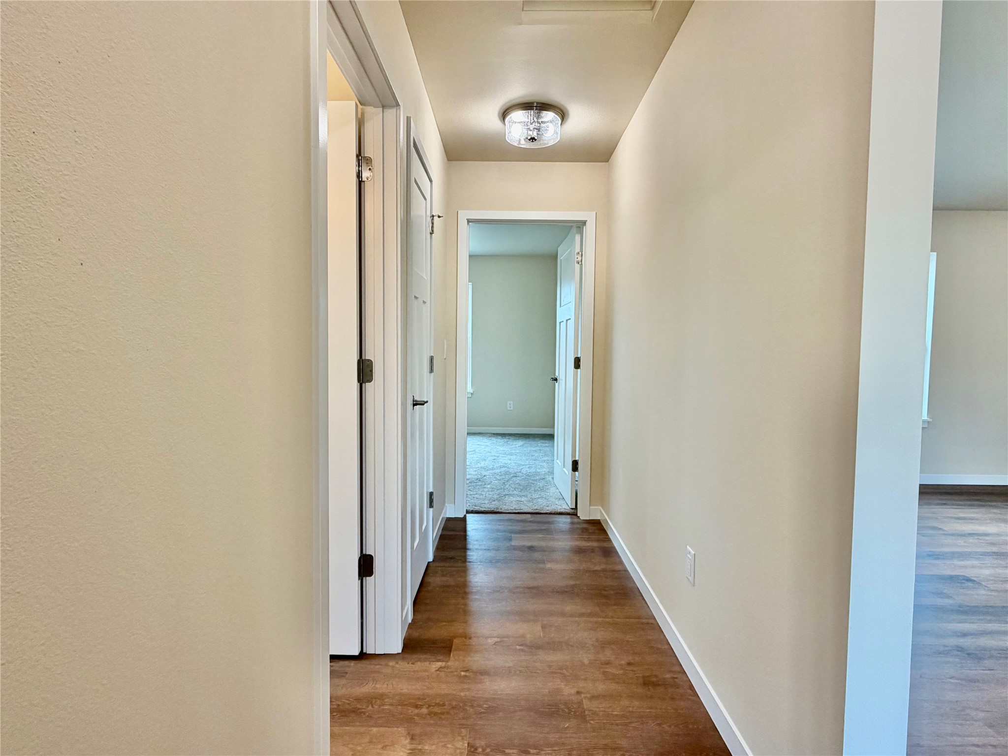 1359 Knapp Street Property Photo 28