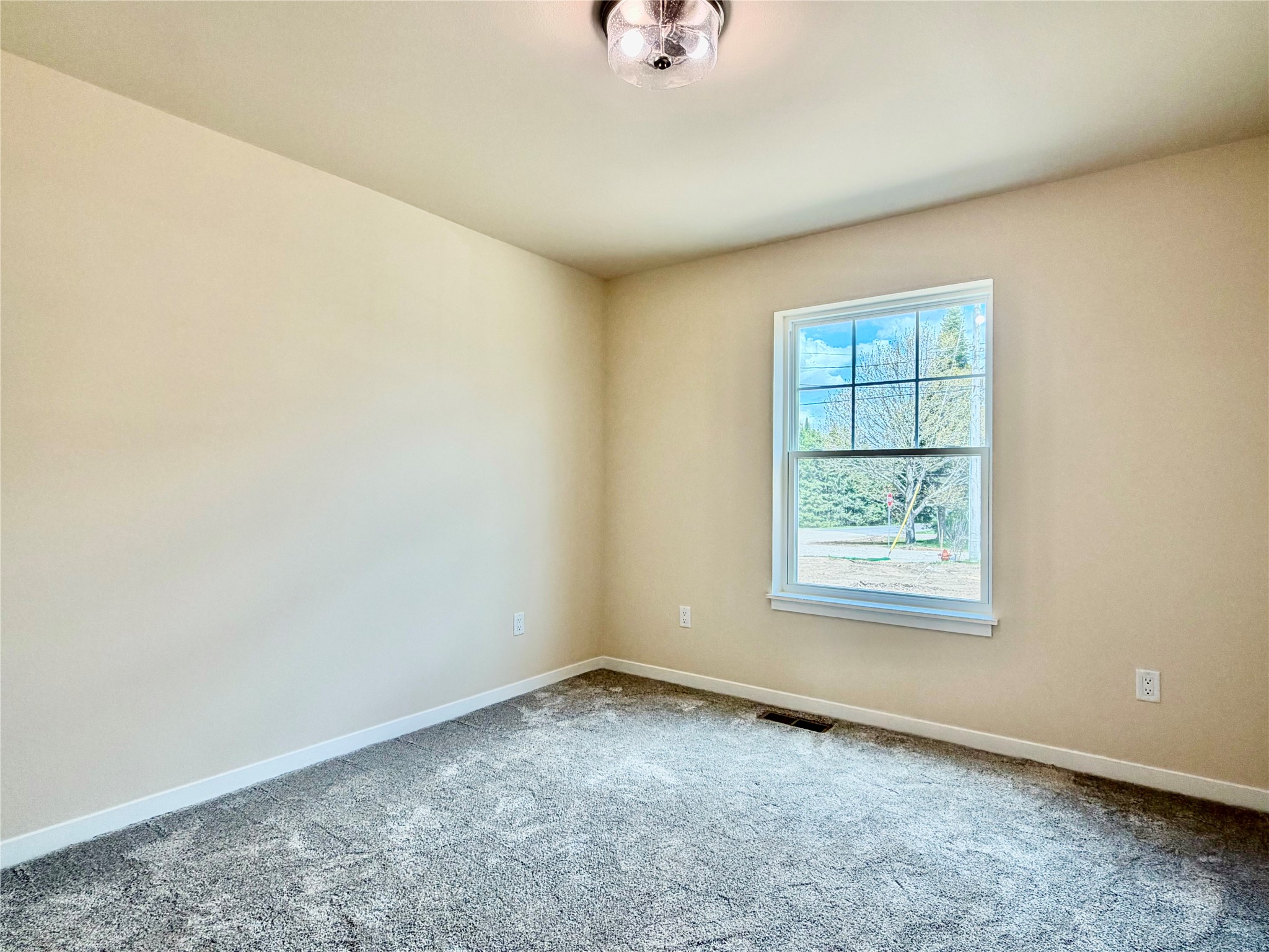 1359 Knapp Street Property Photo 33
