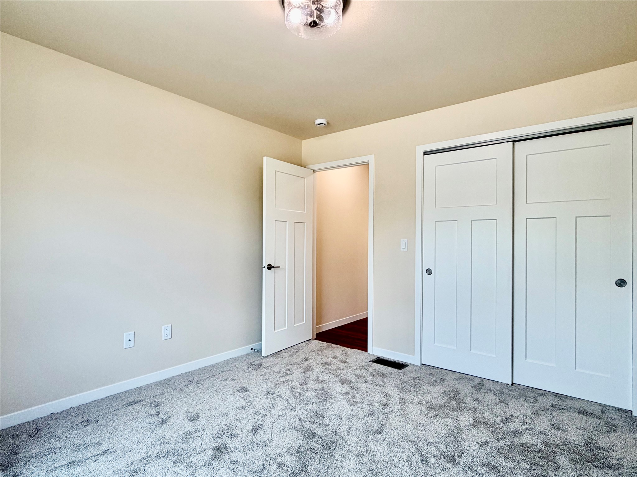 1359 Knapp Street Property Photo 34