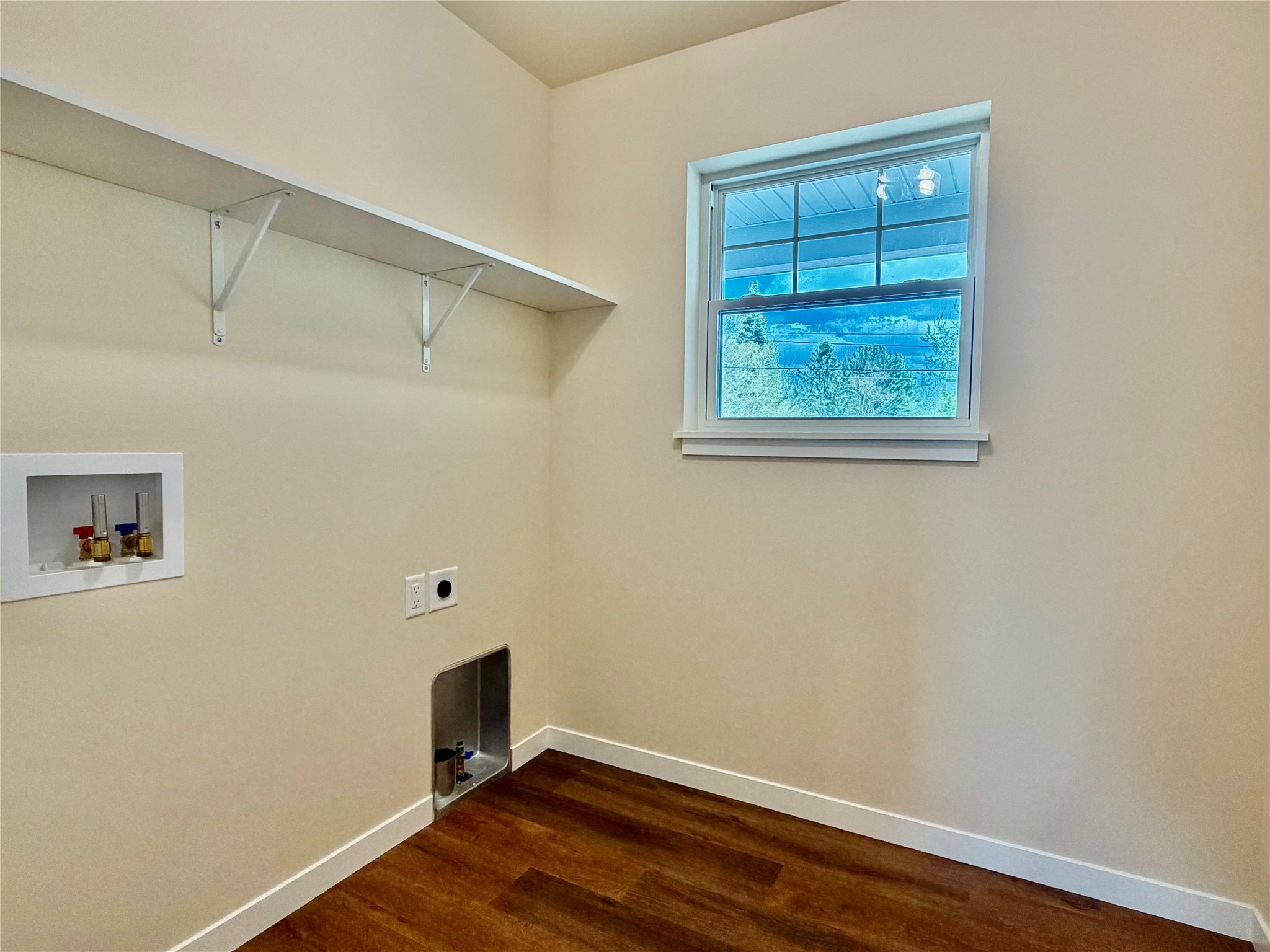 1359 Knapp Street Property Photo 38
