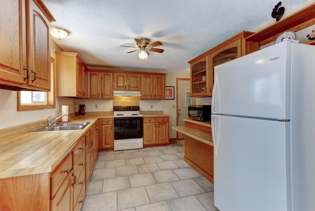 1205 Charland Drive Property Photo 7