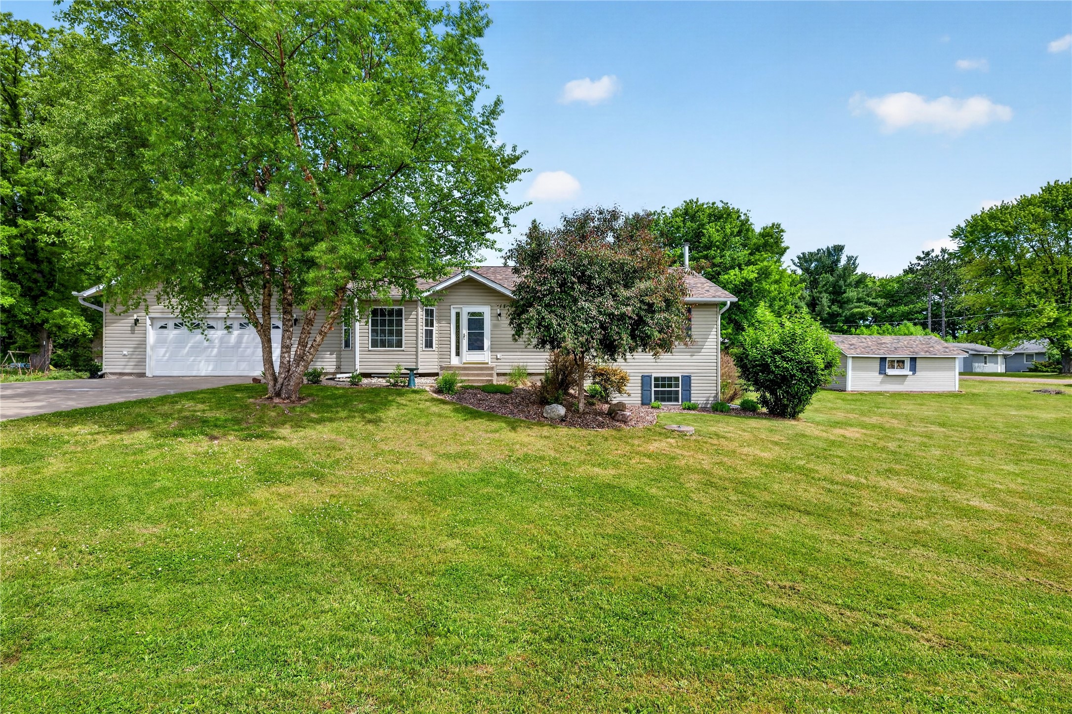 2030 22 3/8 Avenue Property Photo 15