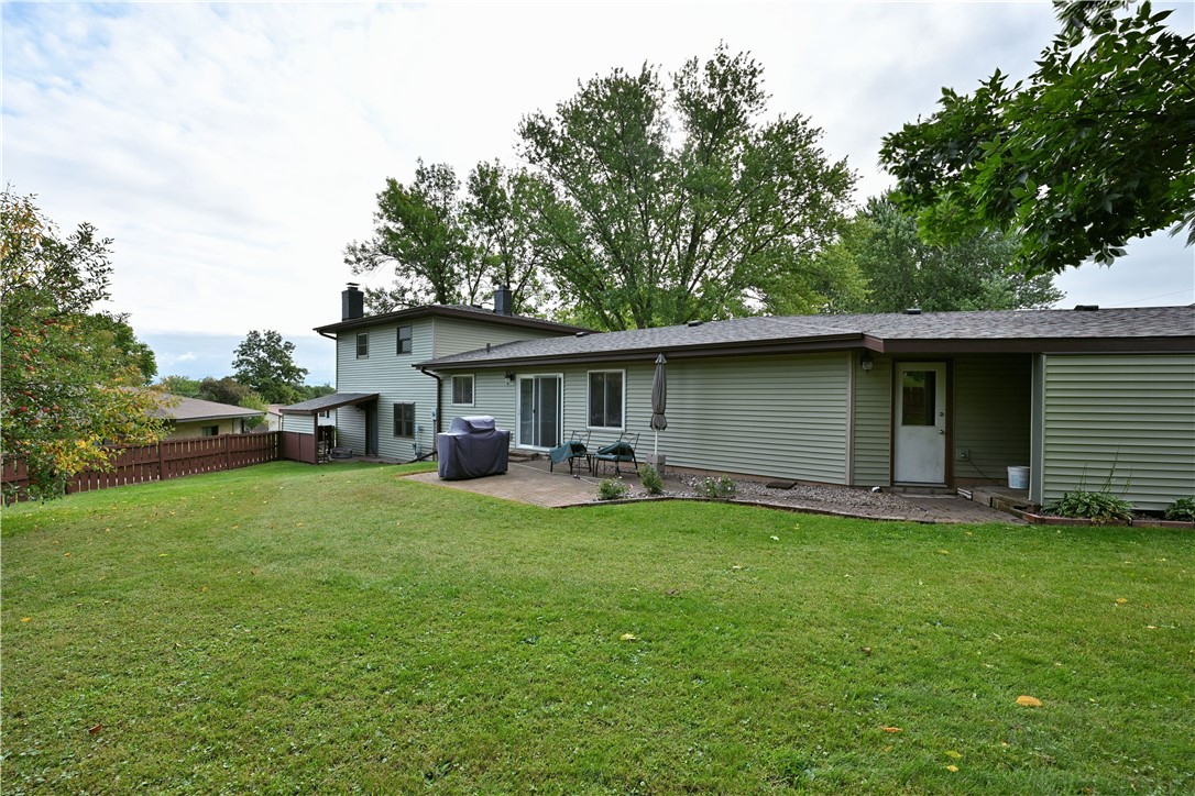 28 Pokegema Boulevard Property Photo 6