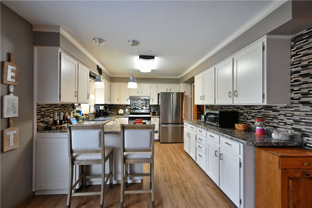 28 Pokegema Boulevard Property Photo 13