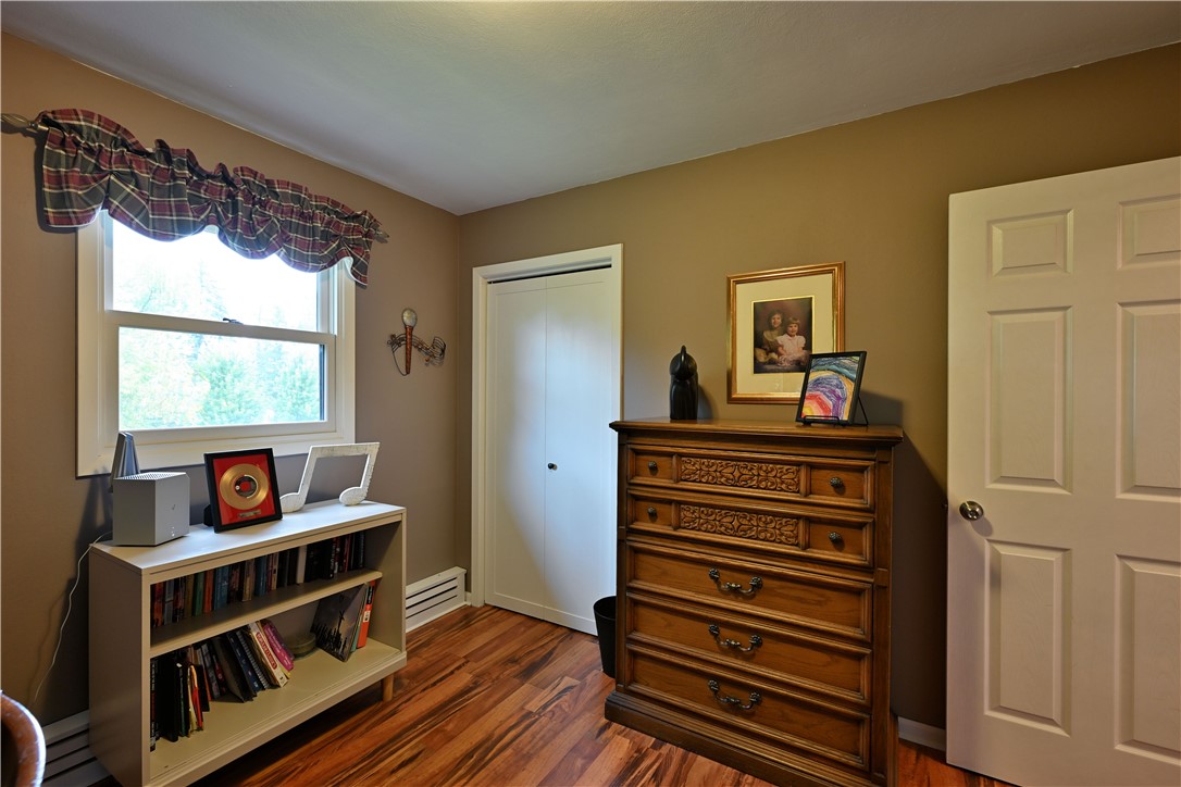 28 Pokegema Boulevard Property Photo 32