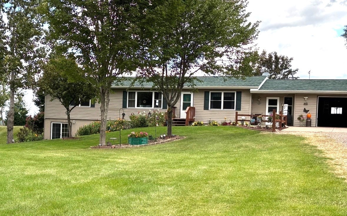 2787 70th Street Property Photo 1