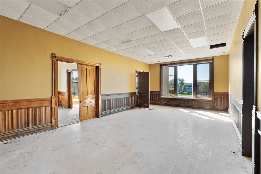 2 Bay Street Property Photo 17