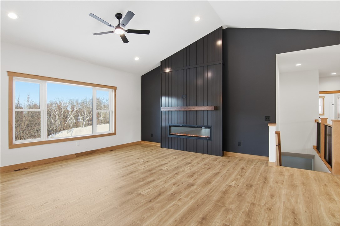 5136 159th Street Property Photo 6