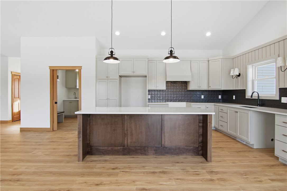 5136 159th Street Property Photo 14