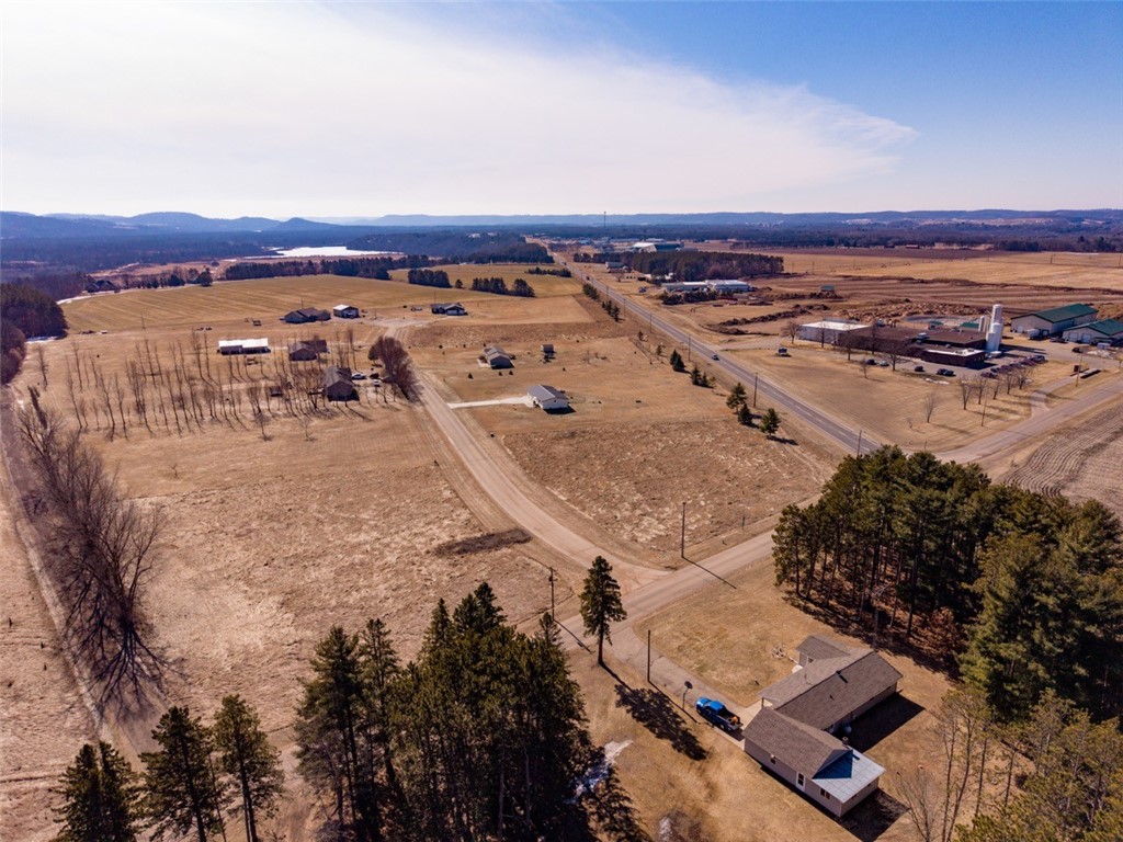 N6788 Pine Ridge Lane Property Photo 3