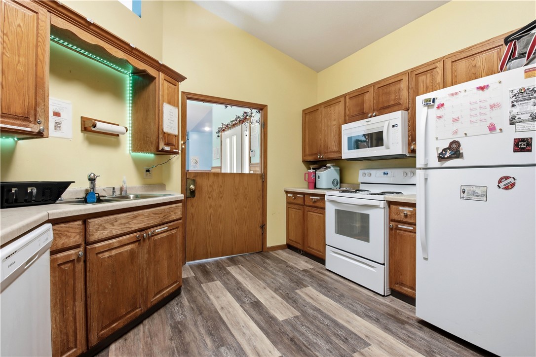 1600 N Boundary Road 2 Property Photo 5