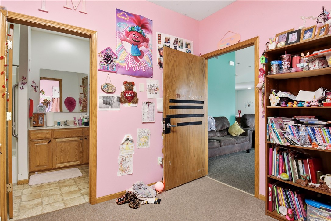 1600 N Boundary Road 2 Property Photo 27