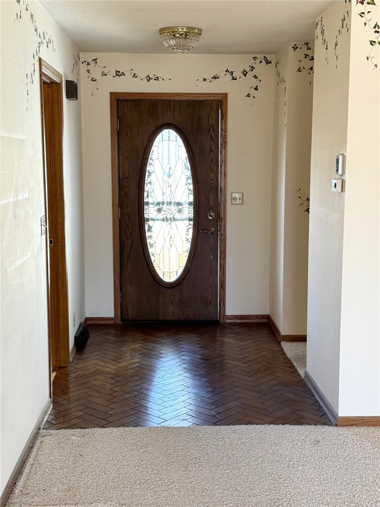 812 Oak Street Property Photo 10