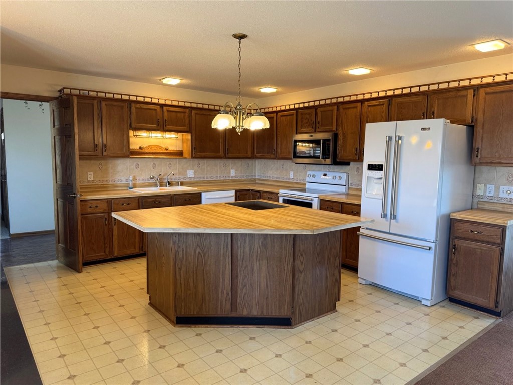 812 Oak Street Property Photo 11