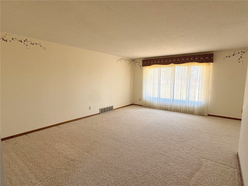 812 Oak Street Property Photo 19