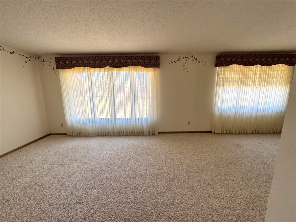 812 Oak Street Property Photo 21