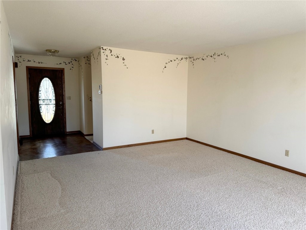 812 Oak Street Property Photo 23