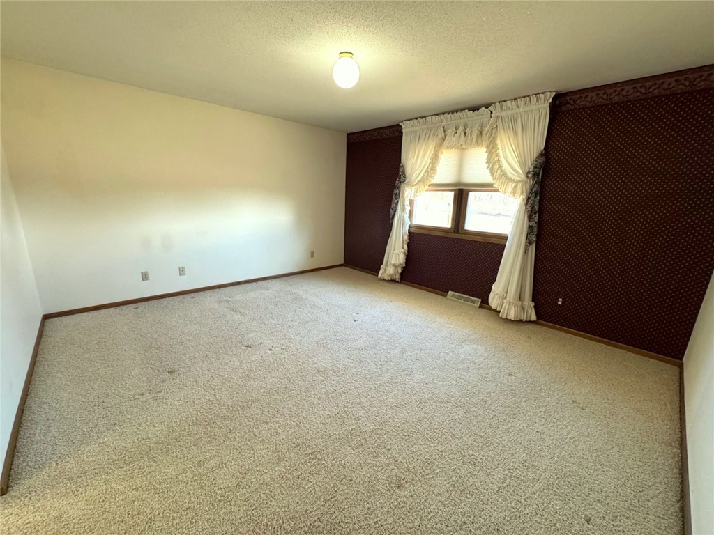 812 Oak Street Property Photo 24