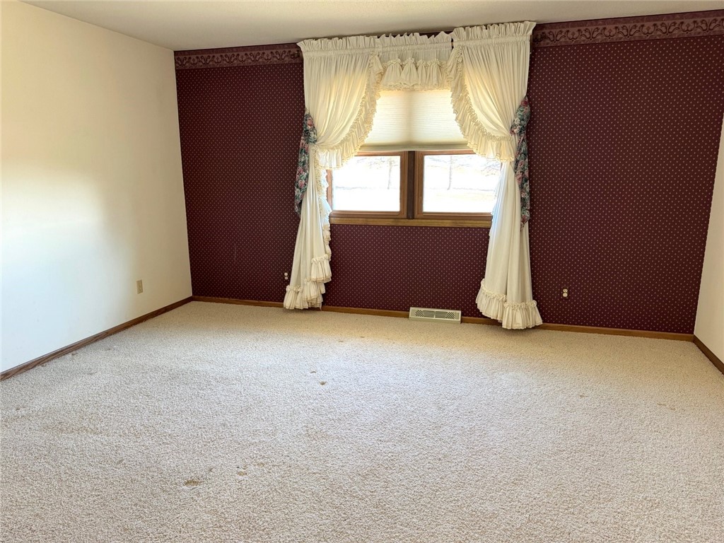 812 Oak Street Property Photo 25
