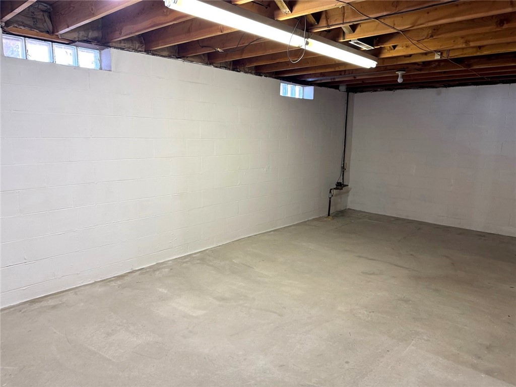 812 Oak Street Property Photo 37