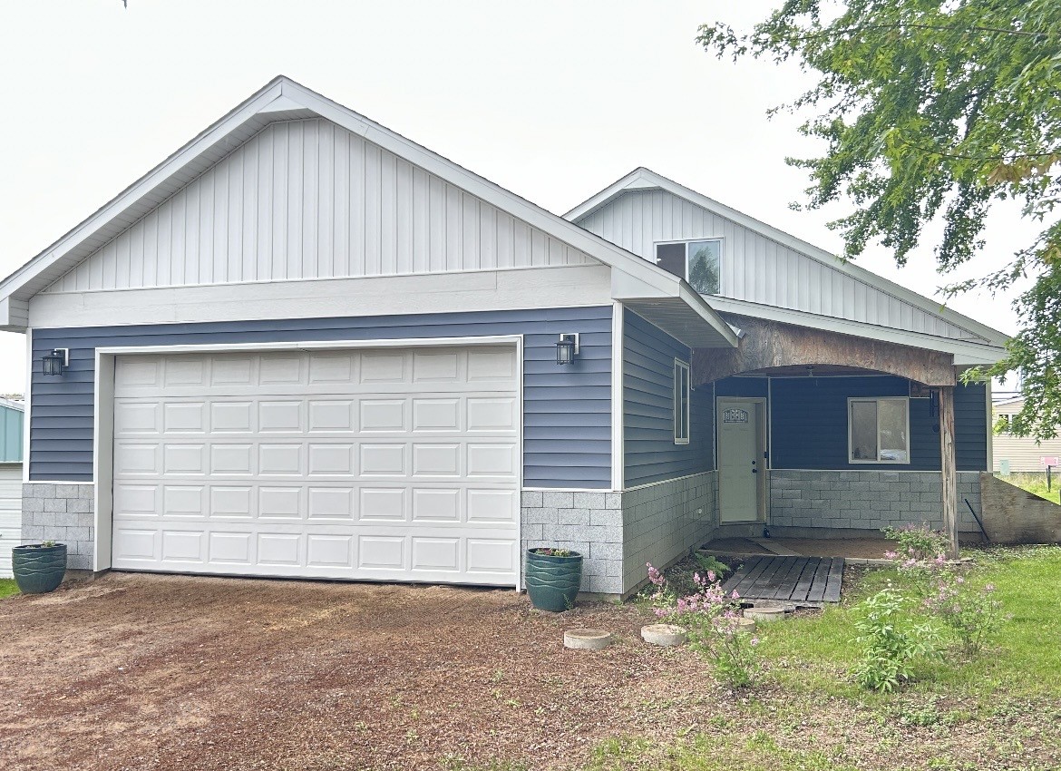 121 Diamond Street