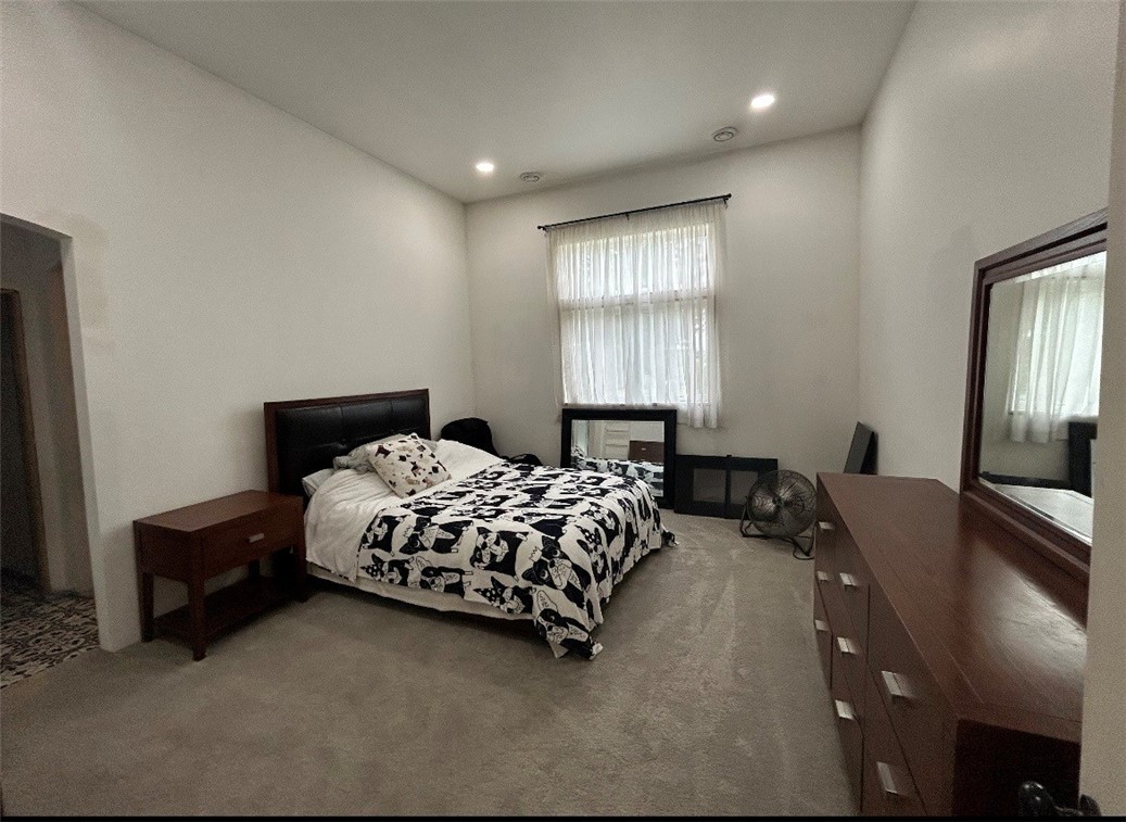 121 Diamond Street Property Photo 5