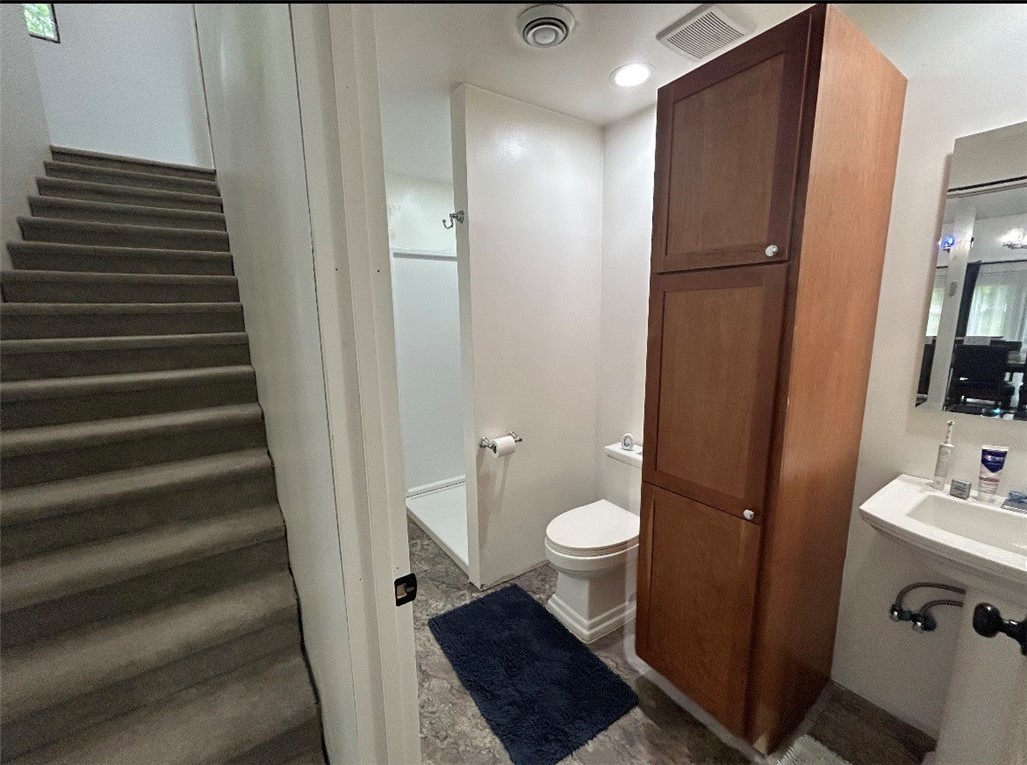 121 Diamond Street Property Photo 7