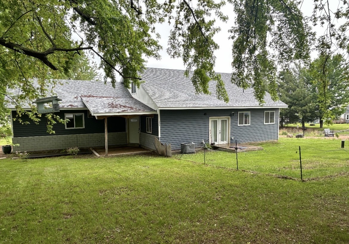 121 Diamond Street Property Photo 13