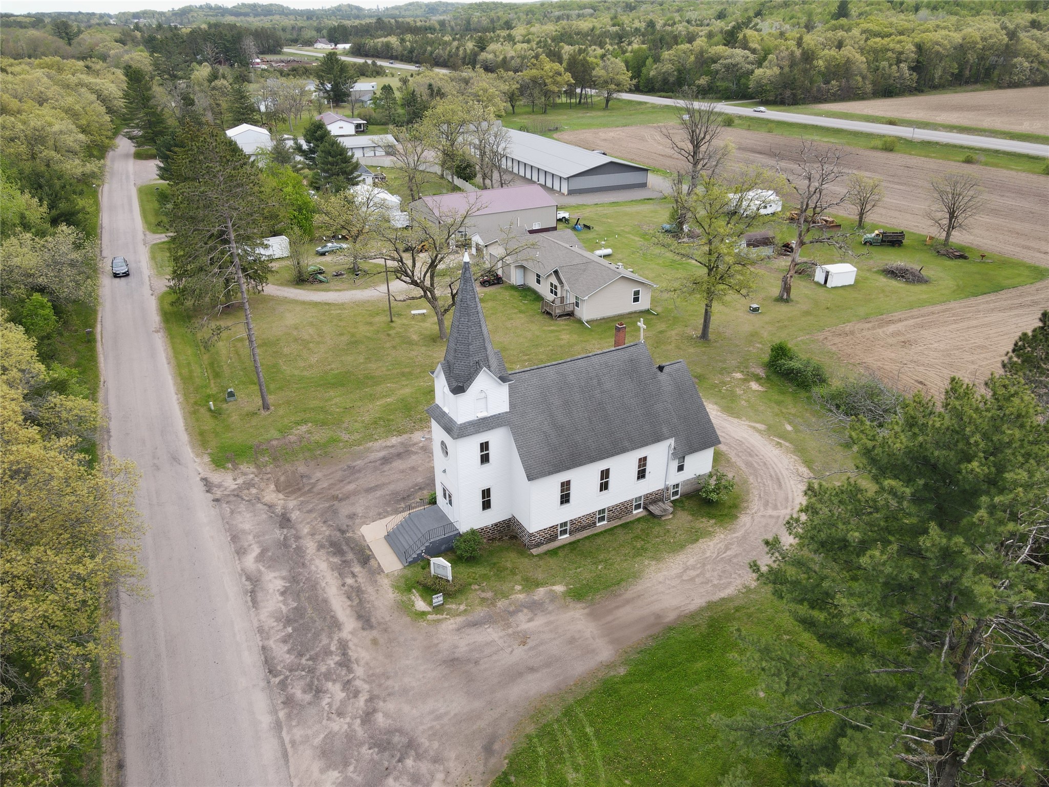 W14755 Old Highway 10 Property Photo 5