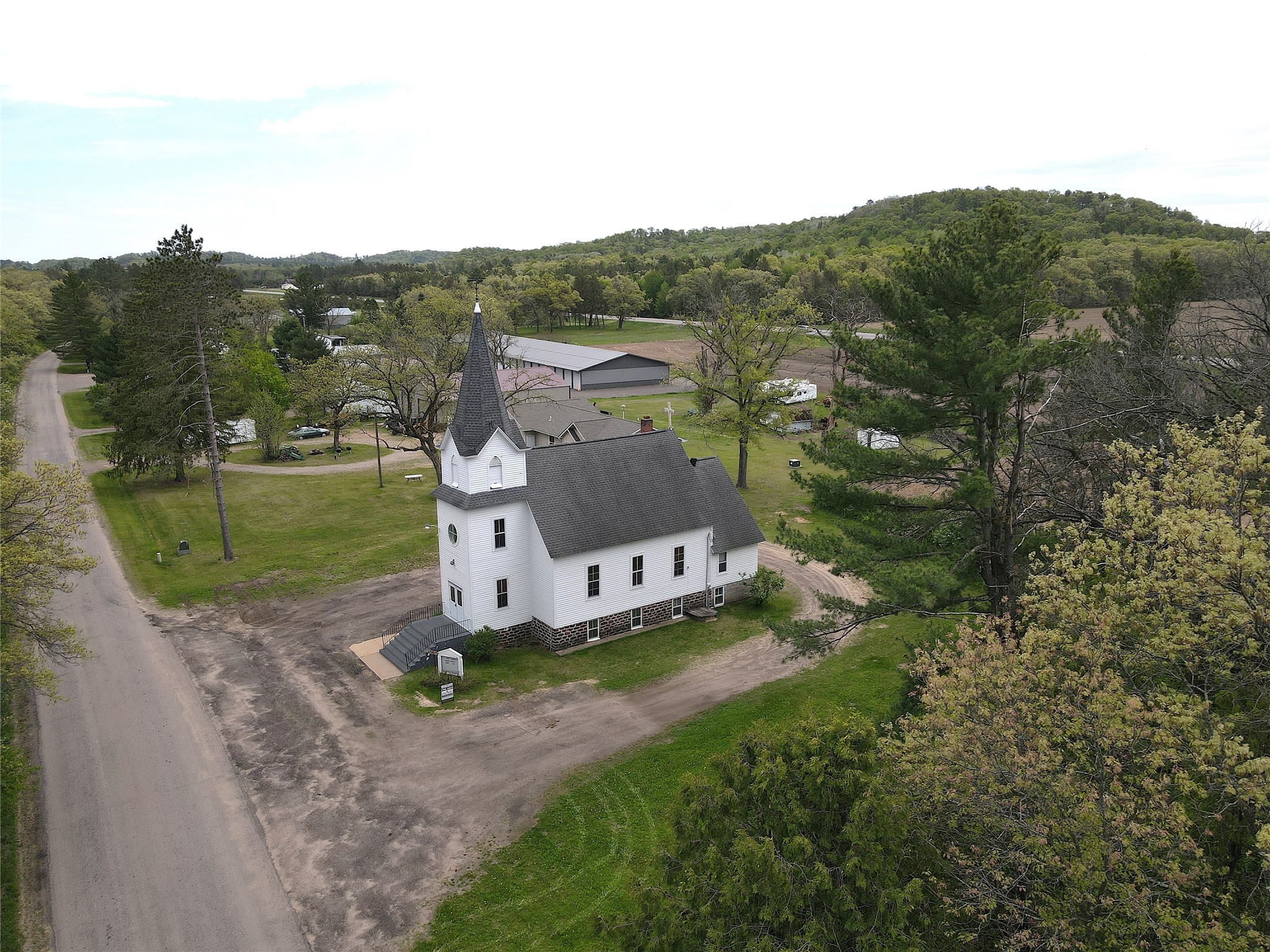 W14755 Old Highway 10 Property Photo 6