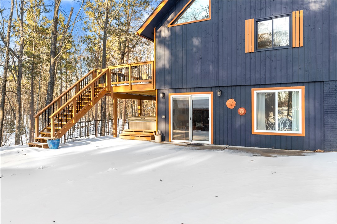 28595 Half Moon Court Property Photo 6