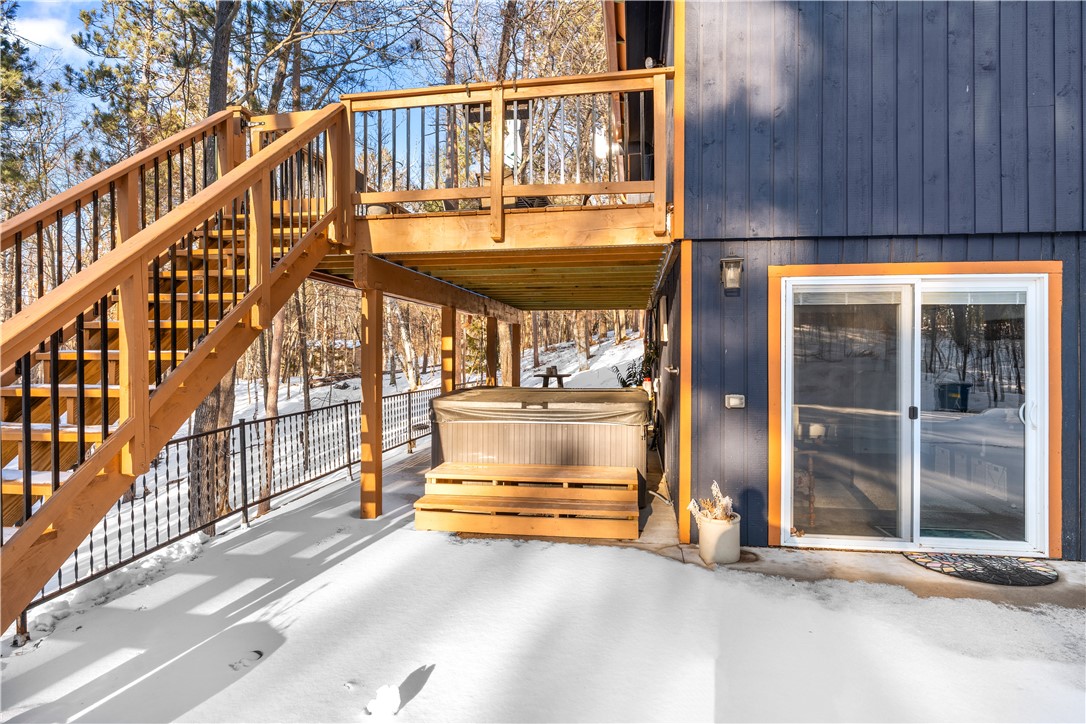 28595 Half Moon Court Property Photo 7