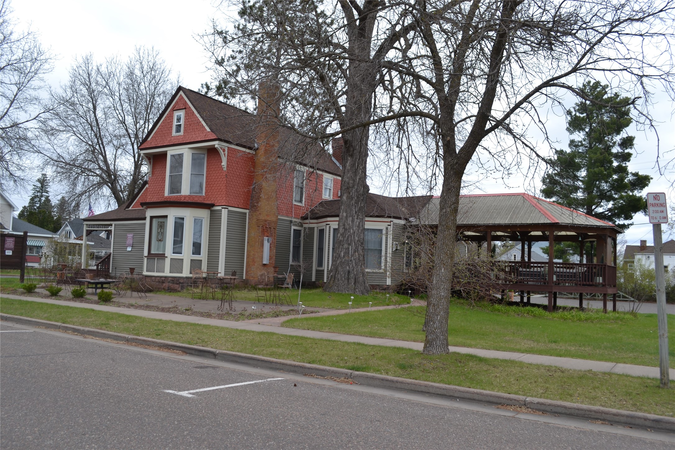 10576 Kansas Avenue Property Photo 2