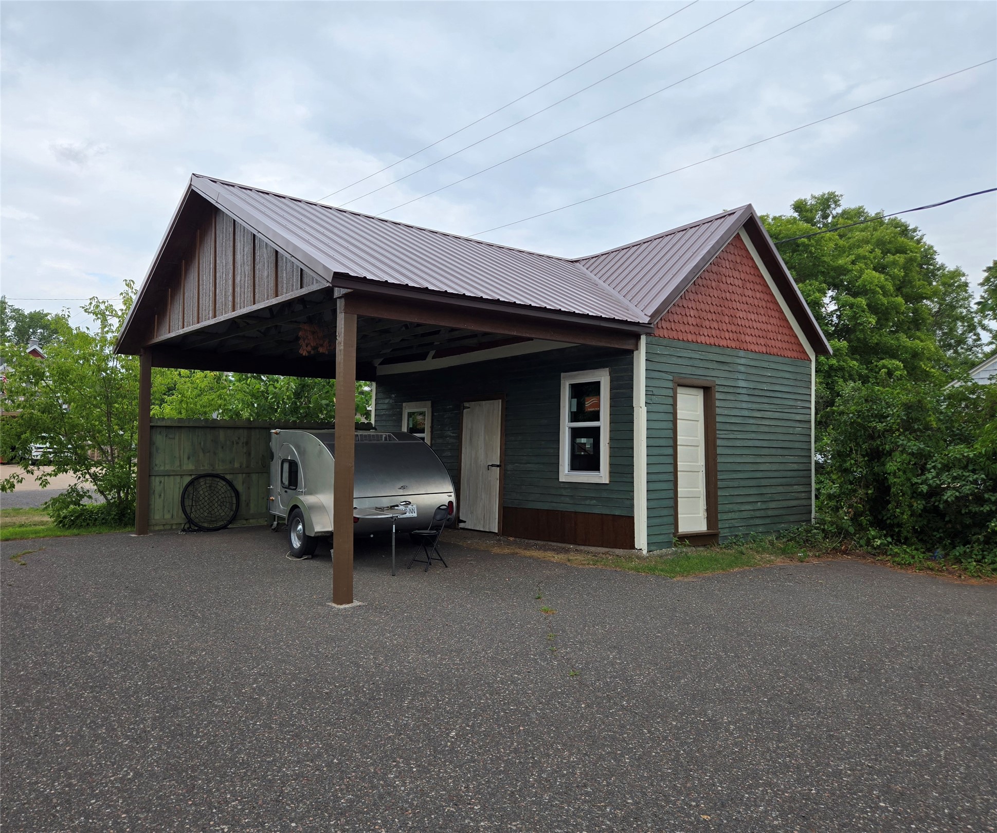 10576 Kansas Avenue Property Photo 6